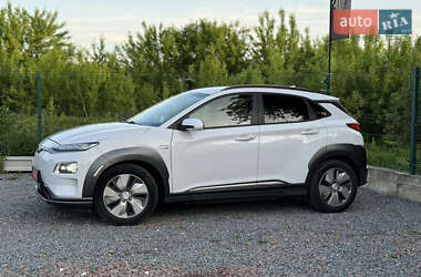 Внедорожник / Кроссовер Hyundai Kona 2020 в 