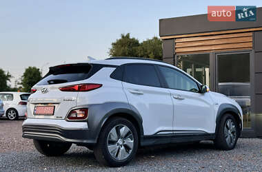 Внедорожник / Кроссовер Hyundai Kona 2020 в 