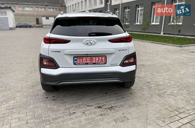 Позашляховик / Кросовер Hyundai Kona 2019 в 