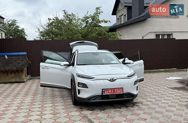 Внедорожник / Кроссовер Hyundai Kona 2019 в 