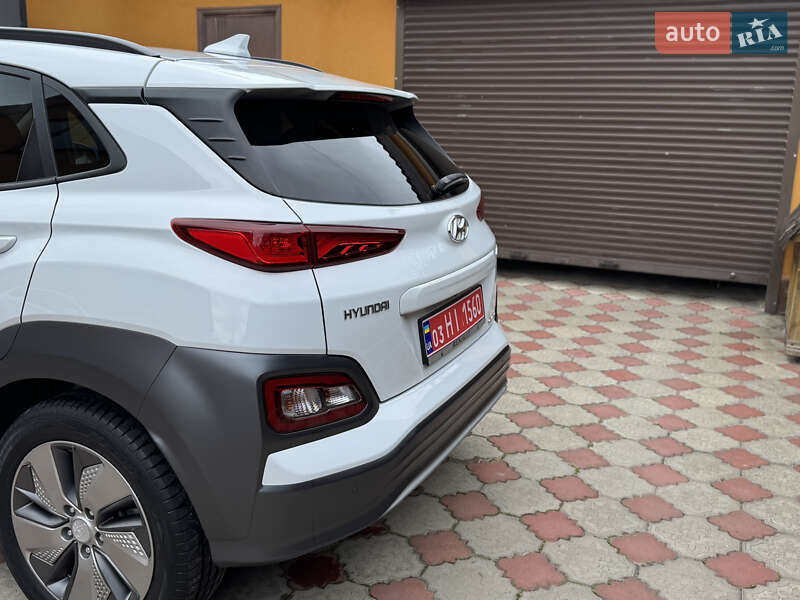 Внедорожник / Кроссовер Hyundai Kona 2019 в Ровно