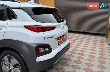 Внедорожник / Кроссовер Hyundai Kona 2019 в 