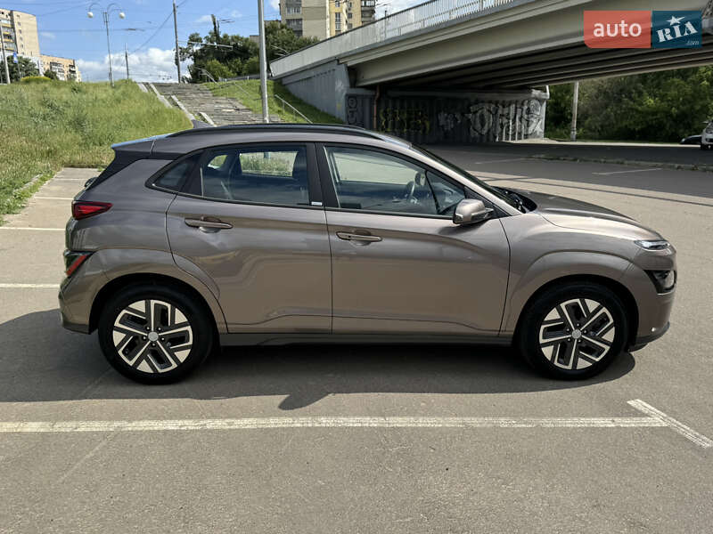 Позашляховик / Кросовер Hyundai Kona 2021 в Києві