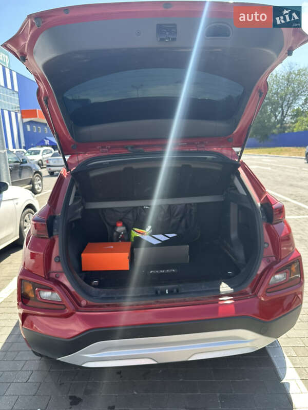 Внедорожник / Кроссовер Hyundai Kona 2018 в Николаеве