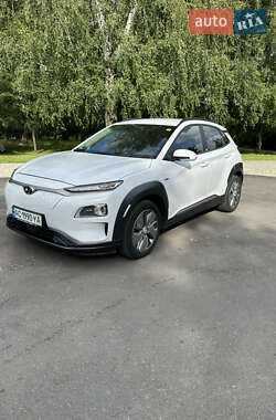 Внедорожник / Кроссовер Hyundai Kona 2020 в Нововолынске