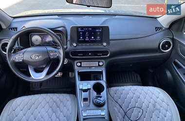 Позашляховик / Кросовер Hyundai Kona 2021 в 