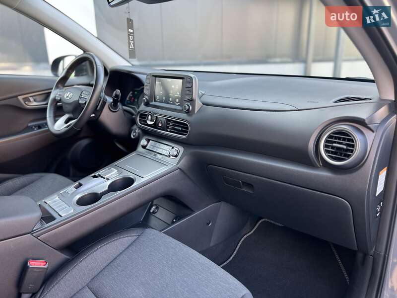 Внедорожник / Кроссовер Hyundai Kona 2020 в Львове