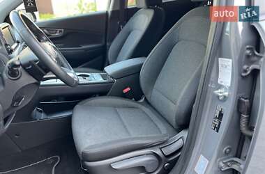 Позашляховик / Кросовер Hyundai Kona 2020 в 
