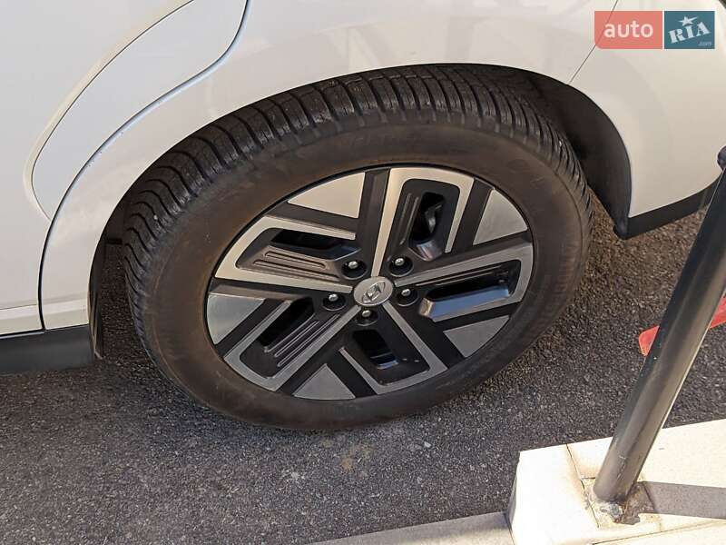 Внедорожник / Кроссовер Hyundai Kona 2020 в Виннице