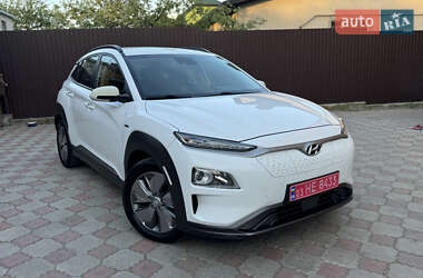 Внедорожник / Кроссовер Hyundai Kona 2020 в Ровно