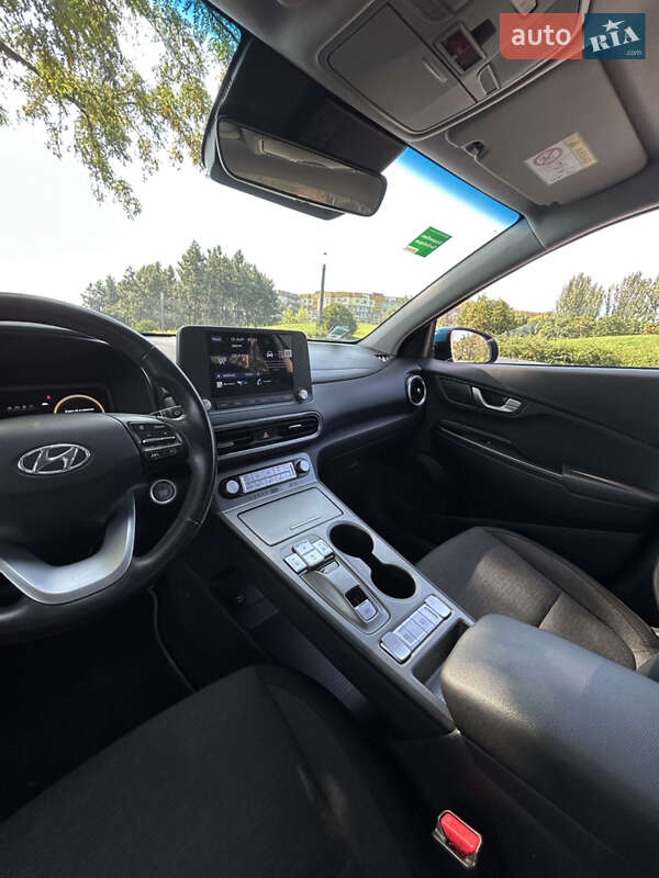 Внедорожник / Кроссовер Hyundai Kona 2022 в Днепре