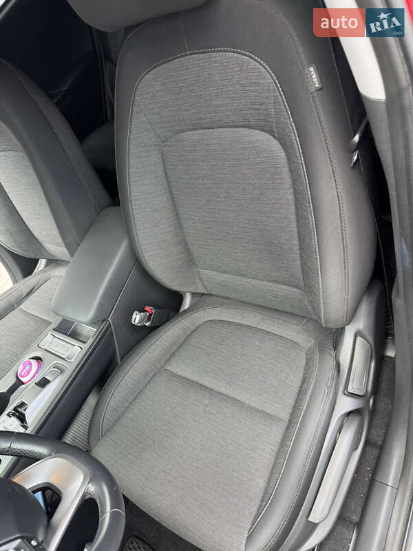 Позашляховик / Кросовер Hyundai Kona 2019 в Львові