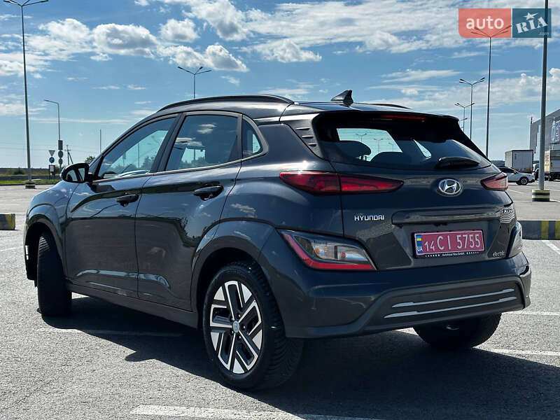 Внедорожник / Кроссовер Hyundai Kona 2022 в Львове