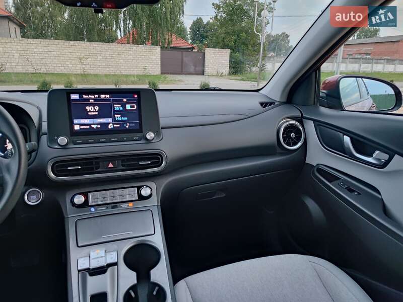 Внедорожник / Кроссовер Hyundai Kona 2023 в Виннице