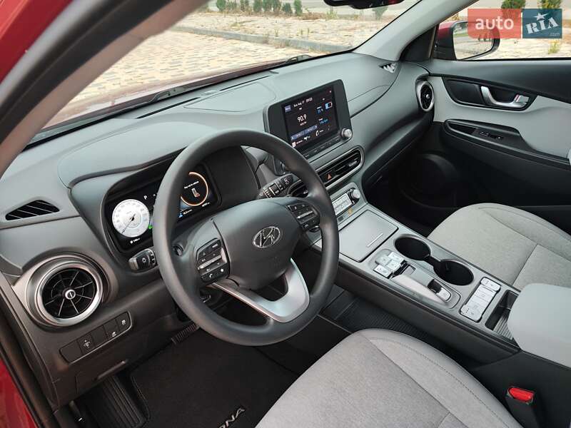 Внедорожник / Кроссовер Hyundai Kona 2023 в Виннице