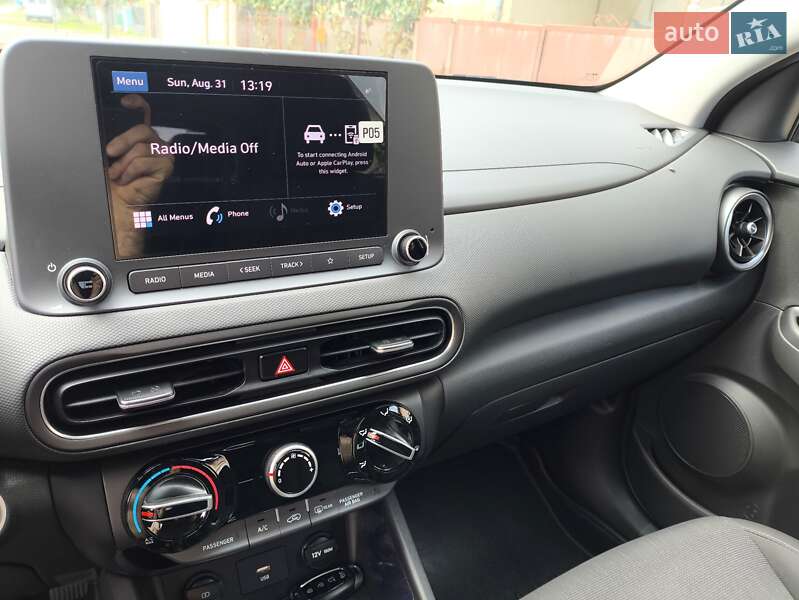 Позашляховик / Кросовер Hyundai Kona 2023 в Великих Лучках