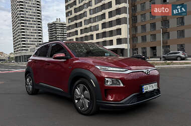 Внедорожник / Кроссовер Hyundai Kona 2020 в Киеве