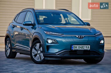 Внедорожник / Кроссовер Hyundai Kona 2019 в Сарнах