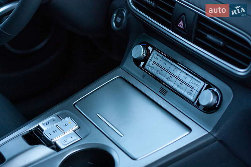 Внедорожник / Кроссовер Hyundai Kona 2019 в Киеве