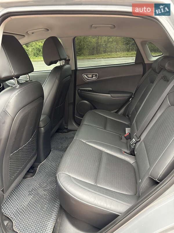 Позашляховик / Кросовер Hyundai Kona 2018 в Стрию