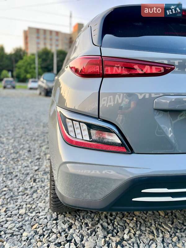 Внедорожник / Кроссовер Hyundai Kona 2022 в Черновцах