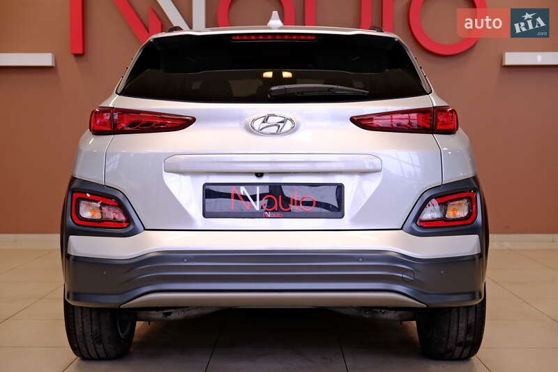 Внедорожник / Кроссовер Hyundai Kona 2020 в Одессе