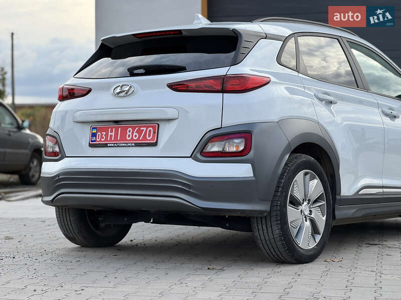 Позашляховик / Кросовер Hyundai Kona 2020 в Рівному