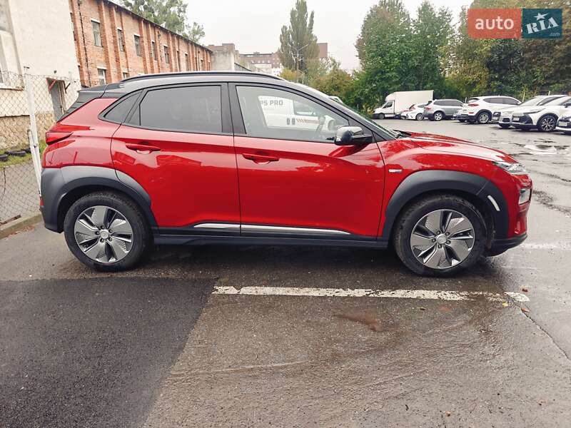 Внедорожник / Кроссовер Hyundai Kona 2021 в Виннице