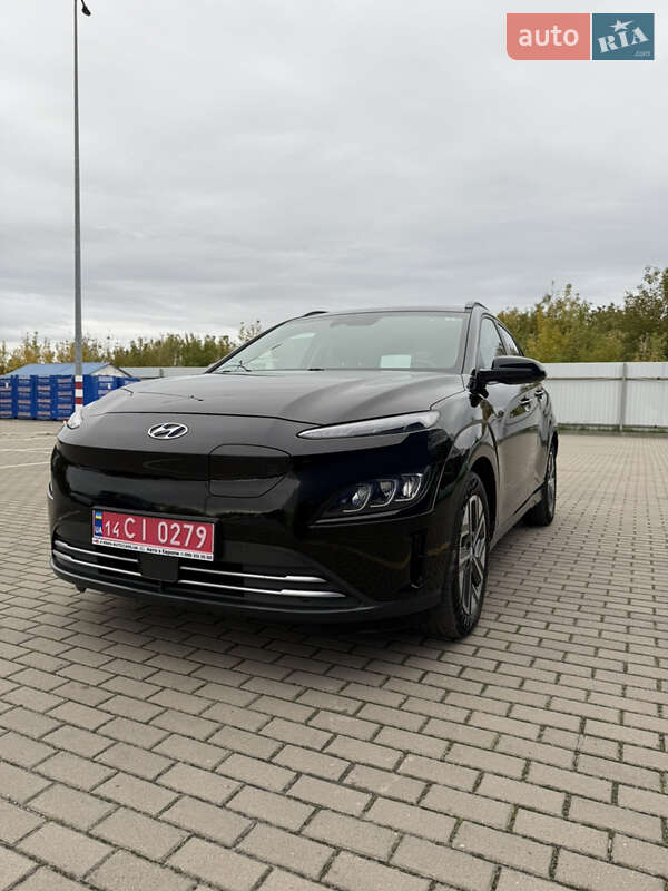 Внедорожник / Кроссовер Hyundai Kona 2022 в Дубно