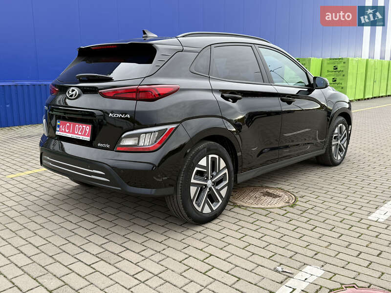 Внедорожник / Кроссовер Hyundai Kona 2022 в Дубно