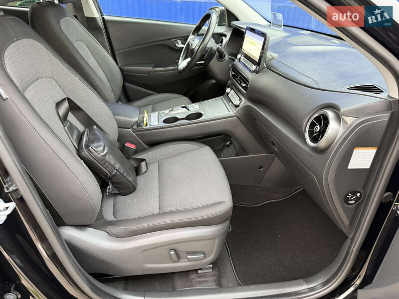 Внедорожник / Кроссовер Hyundai Kona 2022 в Дубно