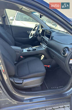 Внедорожник / Кроссовер Hyundai Kona 2020 в 