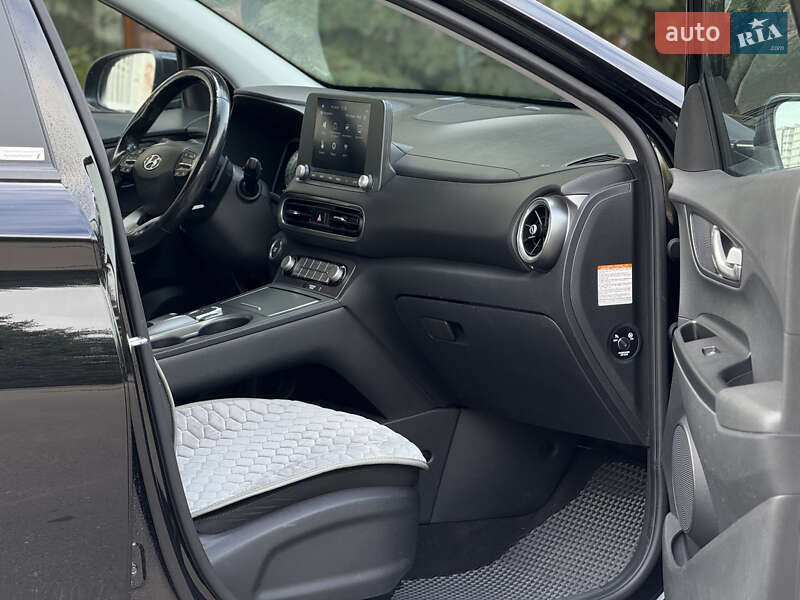 Позашляховик / Кросовер Hyundai Kona 2021 в Тернополі