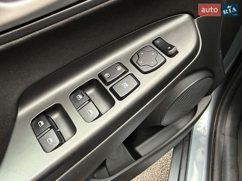 Позашляховик / Кросовер Hyundai Kona 2020 в Києві