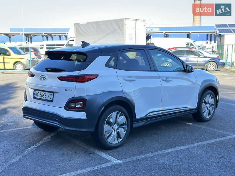 Внедорожник / Кроссовер Hyundai Kona 2021 в Львове