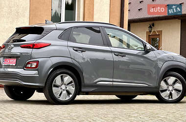 Внедорожник / Кроссовер Hyundai Kona 2020 в 