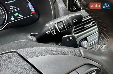 Внедорожник / Кроссовер Hyundai Kona 2020 в 