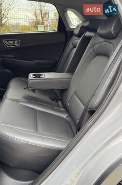 Внедорожник / Кроссовер Hyundai Kona 2020 в 