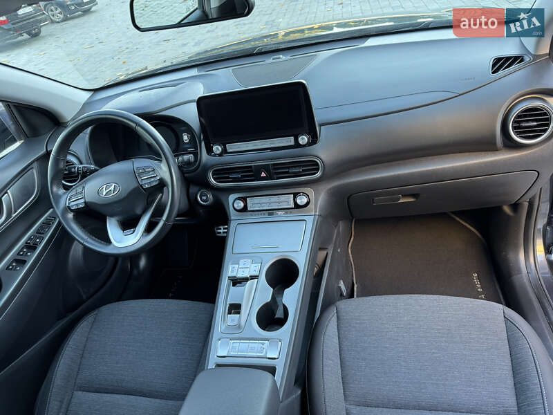 Внедорожник / Кроссовер Hyundai Kona 2020 в Ровно