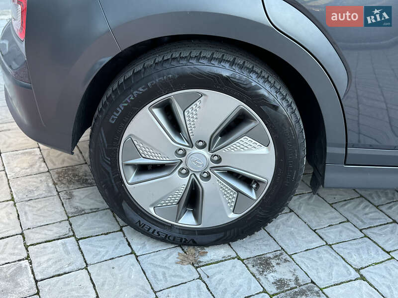 Внедорожник / Кроссовер Hyundai Kona 2020 в Ровно