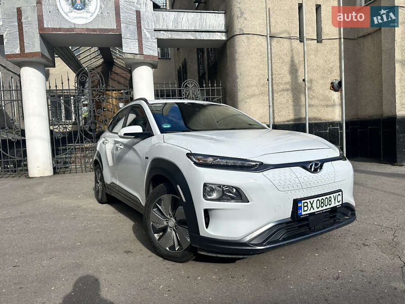 Внедорожник / Кроссовер Hyundai Kona 2018 в Хмельницком