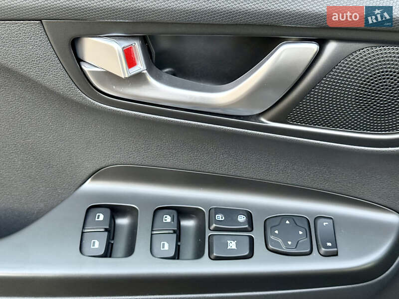 Позашляховик / Кросовер Hyundai Kona 2021 в Самборі