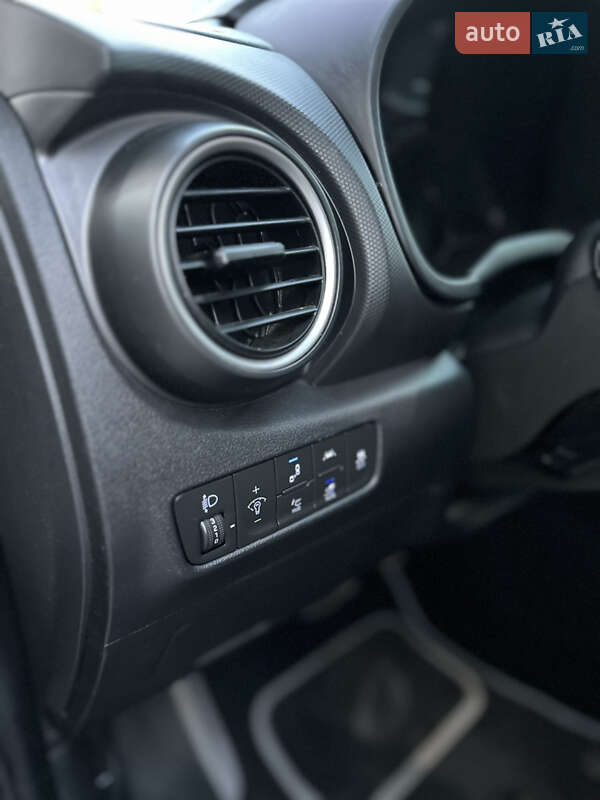 Позашляховик / Кросовер Hyundai Kona 2020 в Івано-Франківську