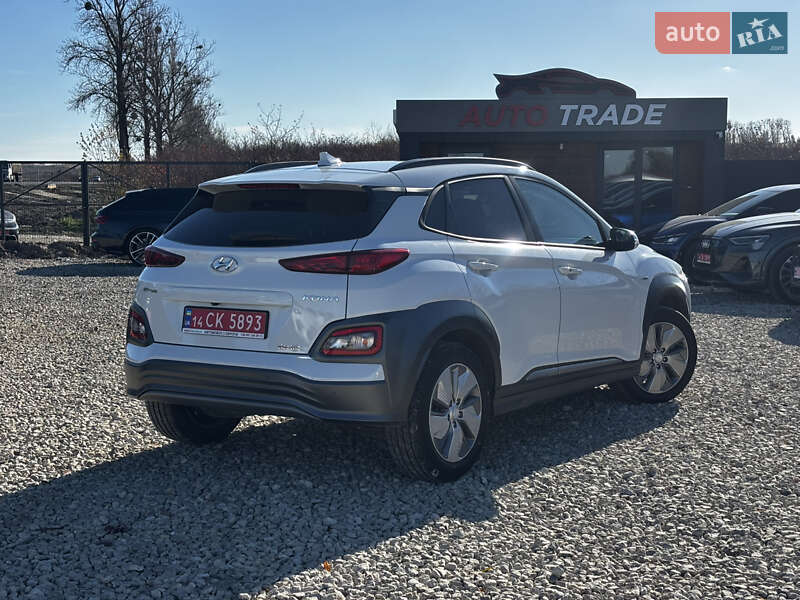 Внедорожник / Кроссовер Hyundai Kona 2021 в Львове