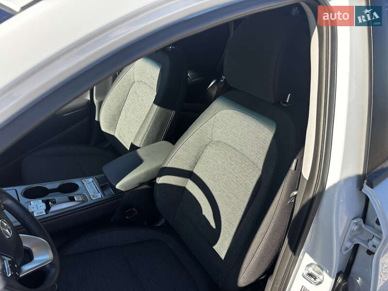 Внедорожник / Кроссовер Hyundai Kona 2021 в Львове