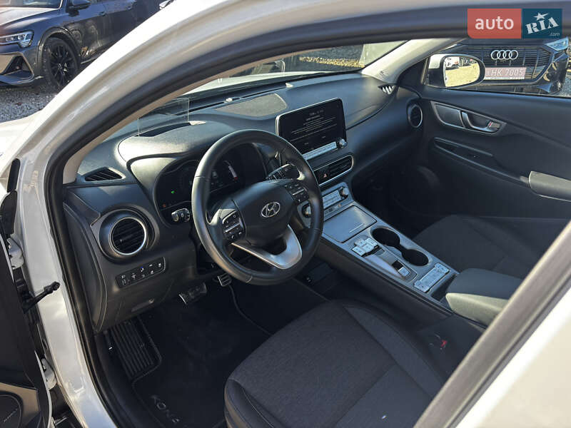 Внедорожник / Кроссовер Hyundai Kona 2021 в Львове