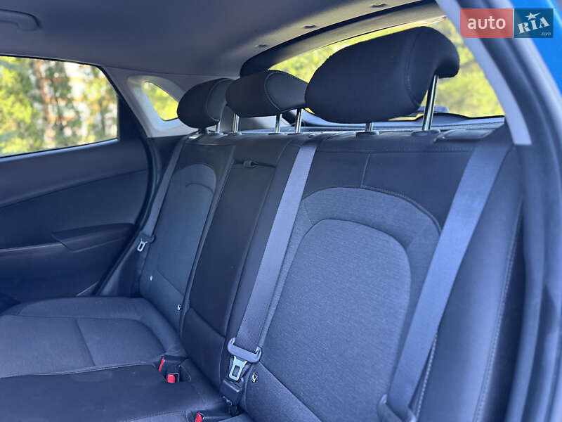 Позашляховик / Кросовер Hyundai Kona 2022 в Тернополі