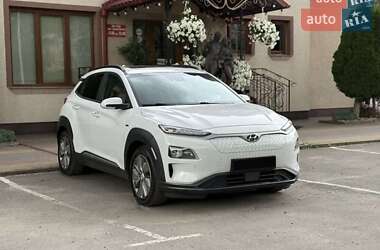 Внедорожник / Кроссовер Hyundai Kona 2018 в Тернополе