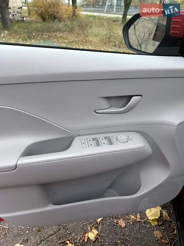 Hyundai Kona 2023 VIN KM8HCCAB7RU090146 фото оголошення 16 з 45
