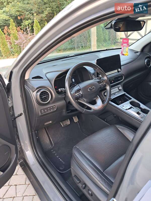 Внедорожник / Кроссовер Hyundai Kona 2020 в Черновцах